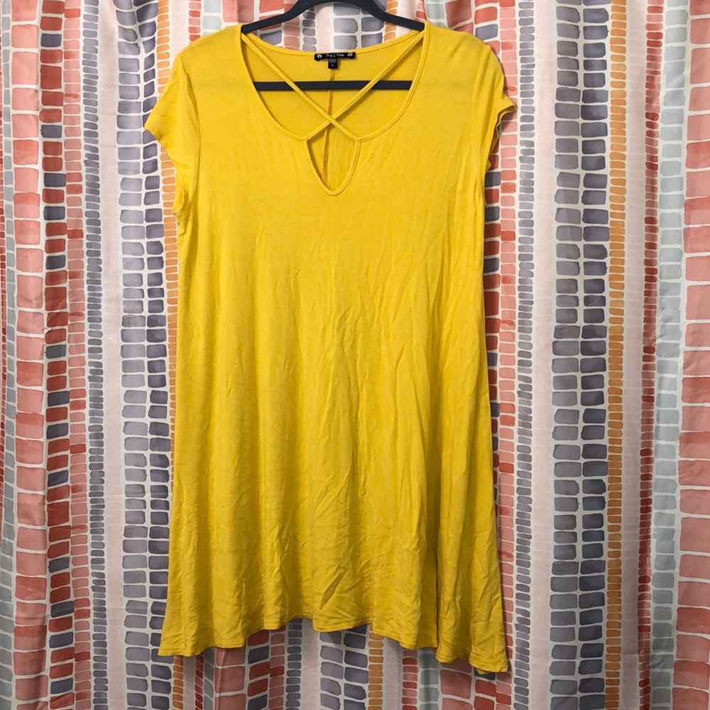 Women’s dress